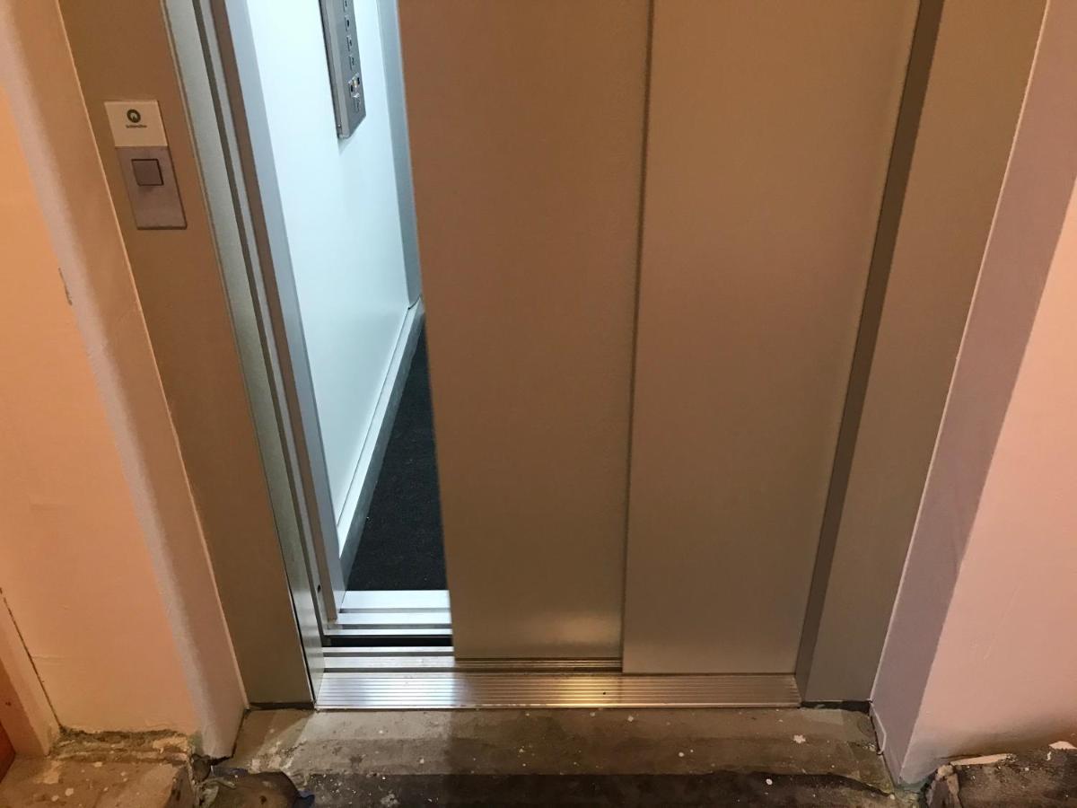Hotel Berlin Schwetzingen Bagian luar foto