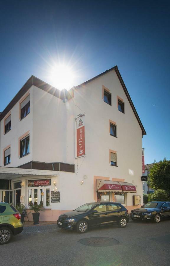 Hotel Berlin Schwetzingen Bagian luar foto